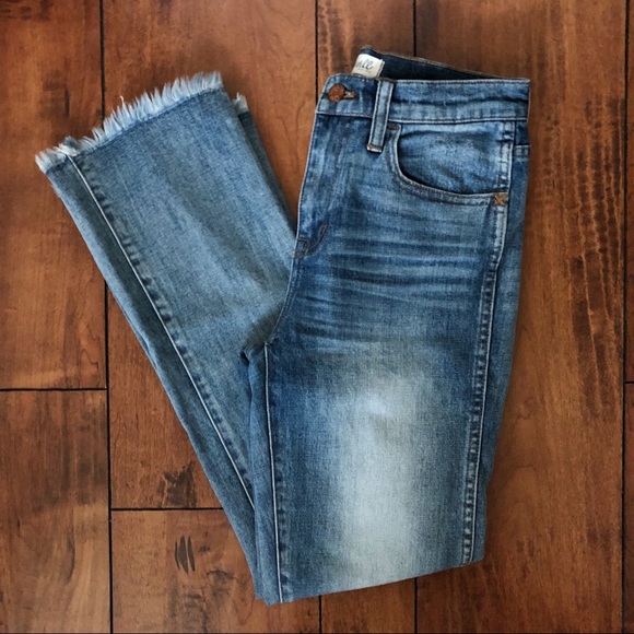 Madewell 10” High Riser Demi Boot Jeans - Picture 5 of 8